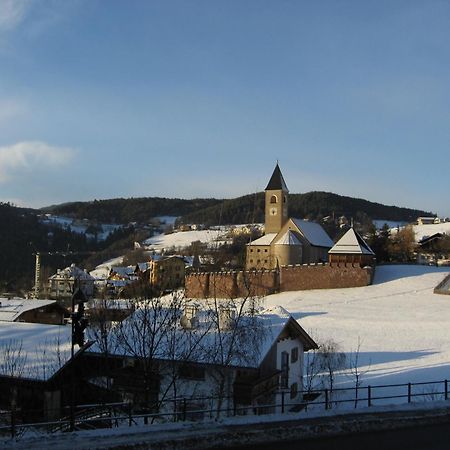 ホテル Garni Hauenstein シウジ エクステリア 写真